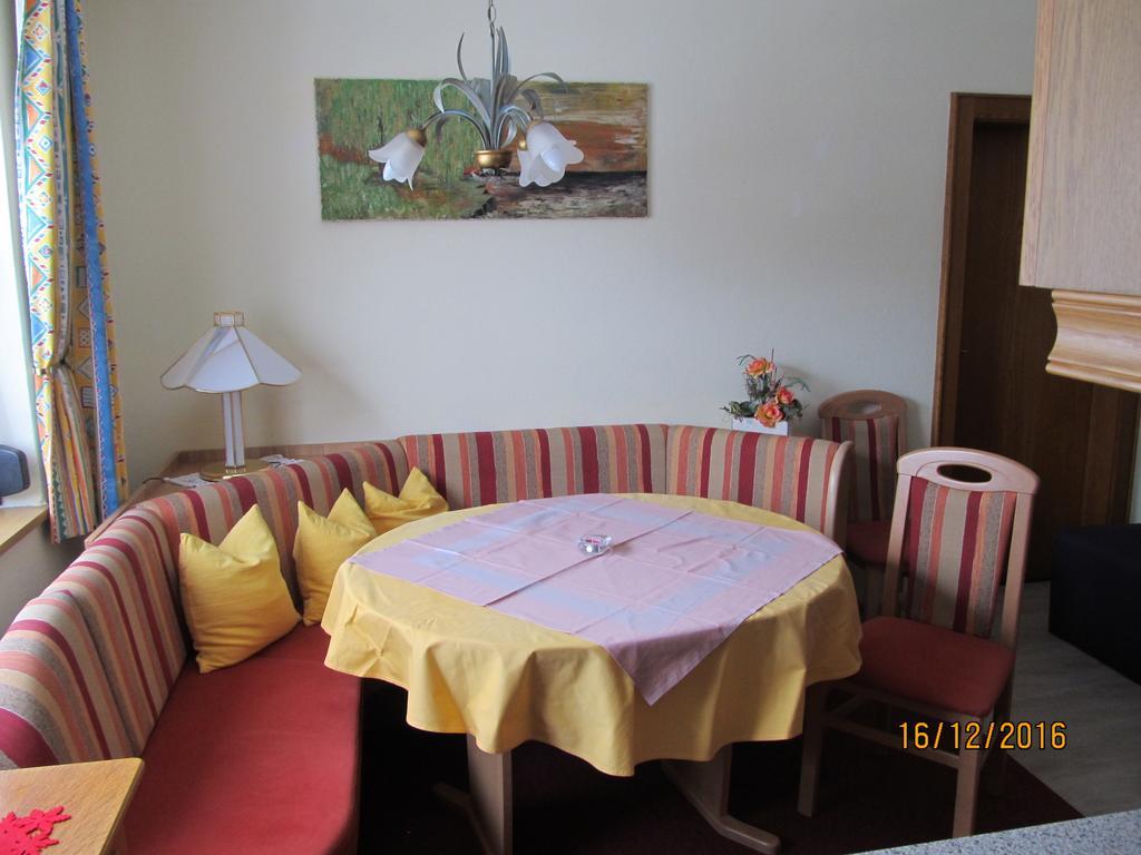 Ferienwohnung Haus Vogelsberger Fulpmes Exterior foto